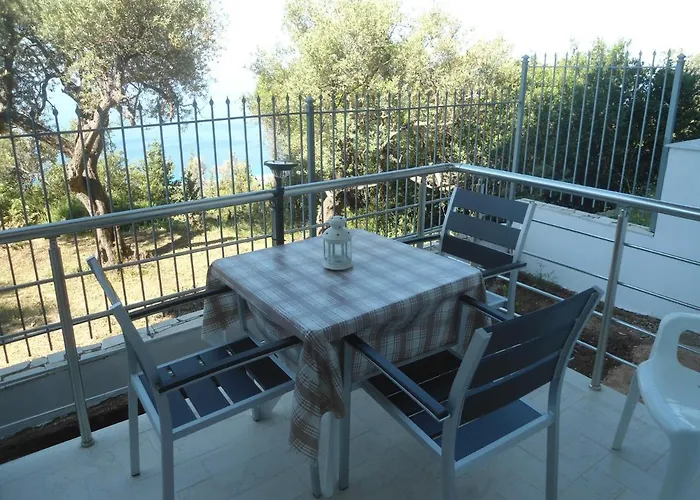 Elia Apartment
